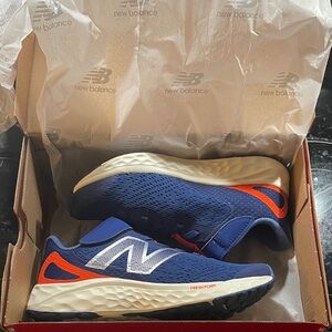 New Balance Kids fresh foam arishi v4